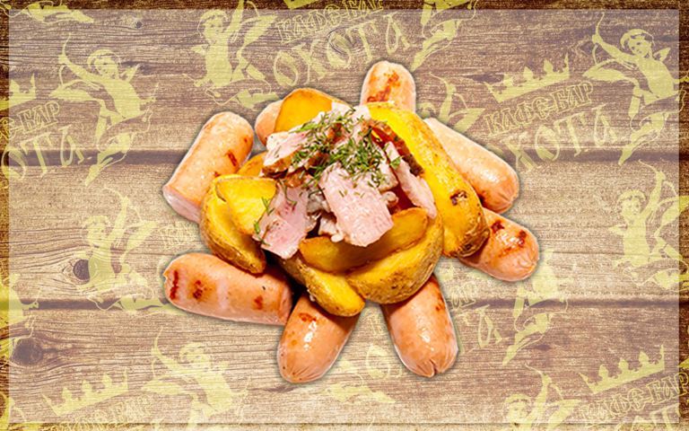 Баварские колбаски с беконом и картофелем Баварские колбаски с беконом и картофелем